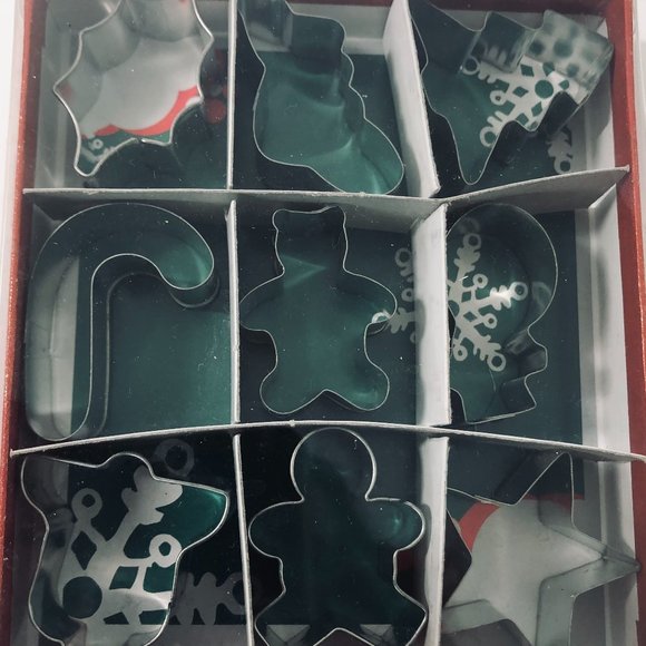 9pcs mini Christmas metal cookie cutter Set-NWOT - Picture 1 of 4
